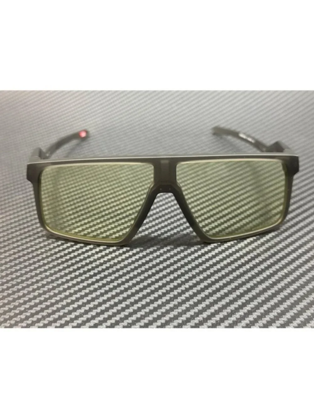New Oakley Men Matte Grey Smoke Sunglasses 61-9-146